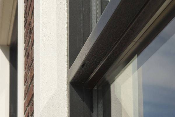 Tussendorpel: bovenkant schuin, onderkant recht